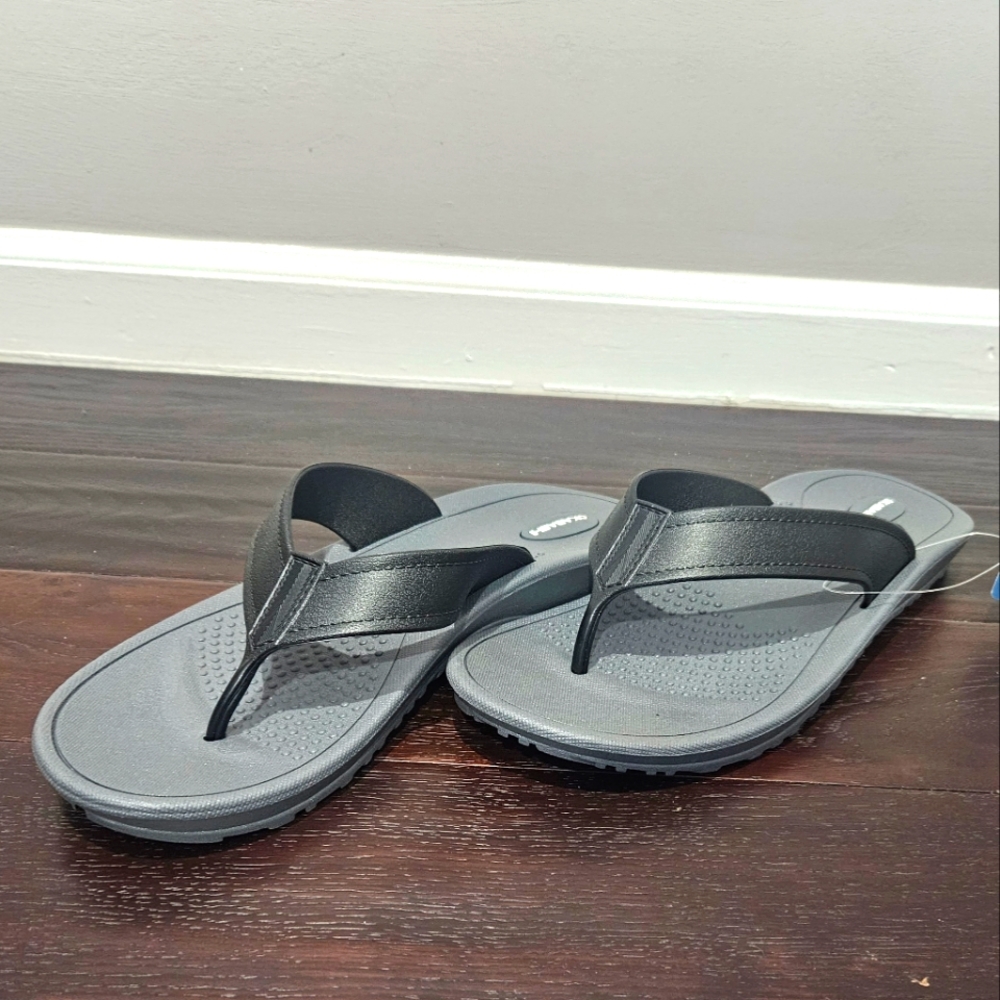 NWT - Okabashi Mariner's Flip-Flops (Men, 12)